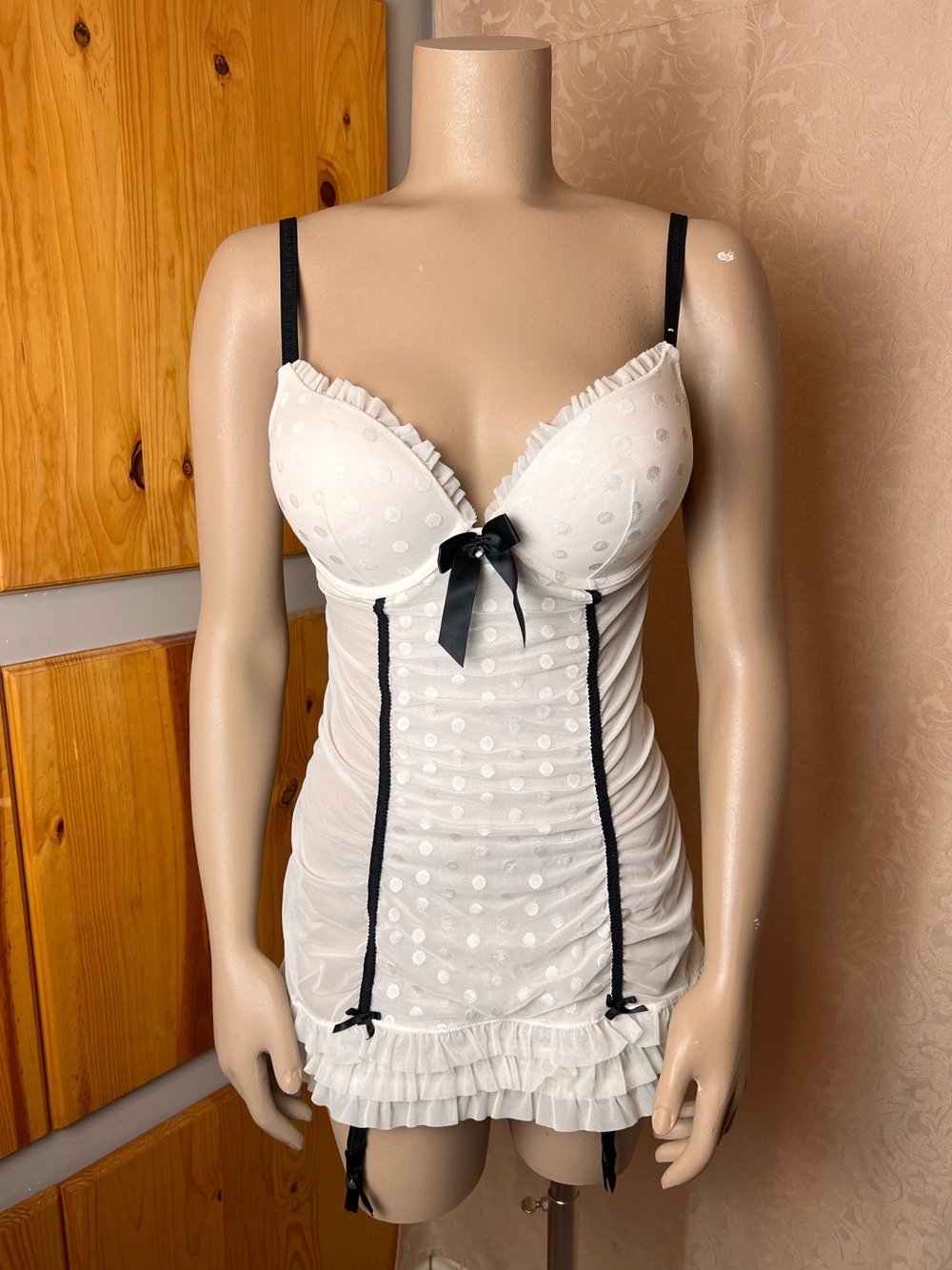 LA SENZA 'Hello Sugar' Black and White Sheer Polka-Dot Push-Up Chemise - Sz M